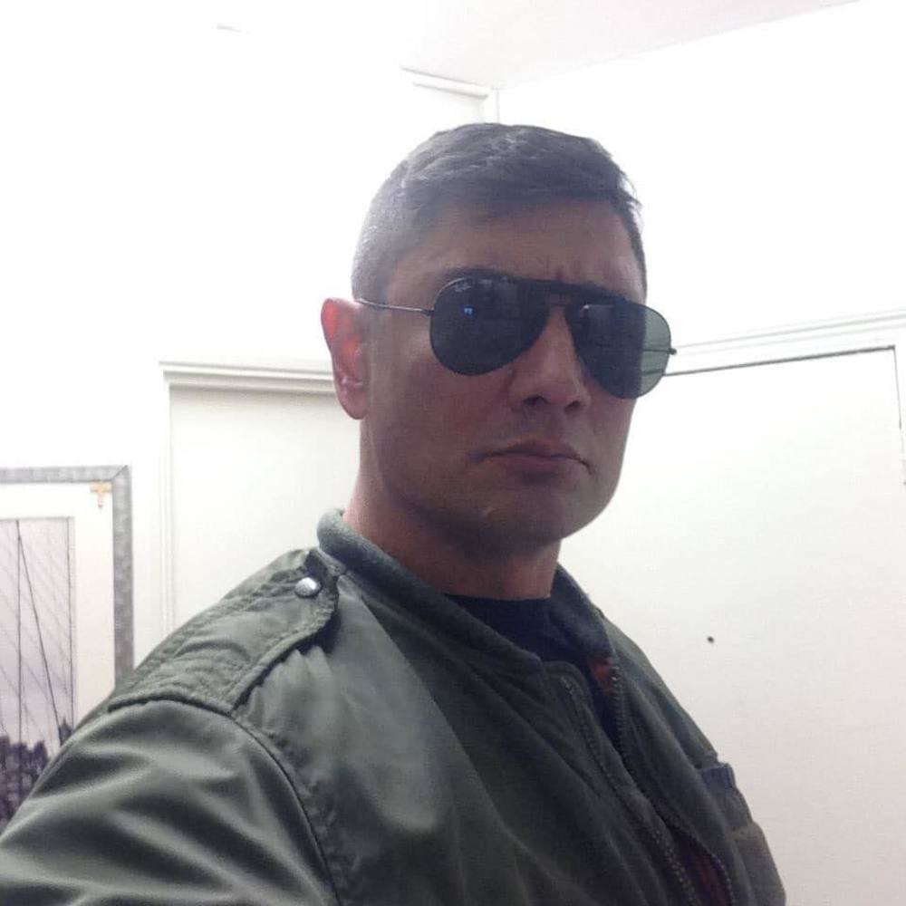 Meet your Posher, Babak